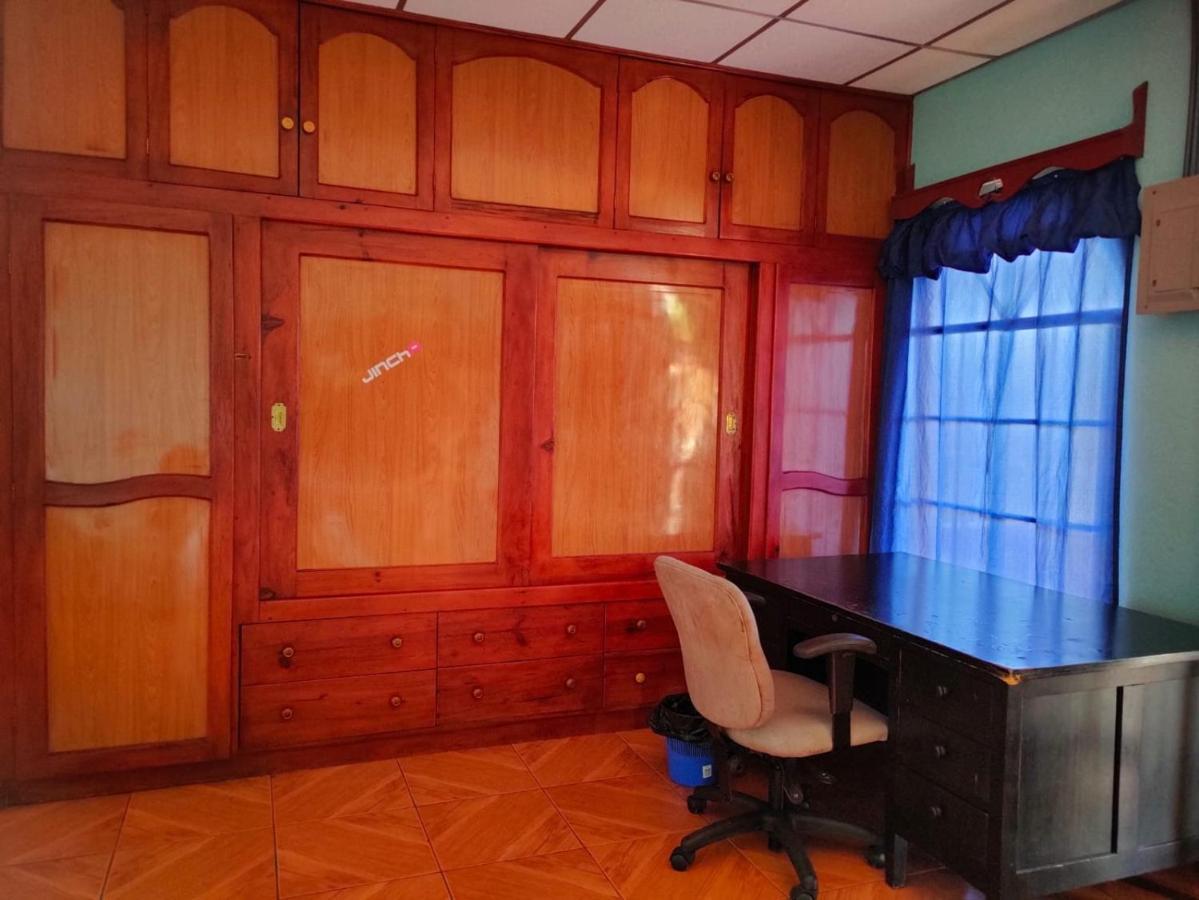 ماناجوا Casa Robles - Room Close To Airport #2 المظهر الخارجي الصورة