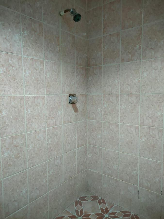 ماناجوا Casa Robles - Room Close To Airport #2 المظهر الخارجي الصورة