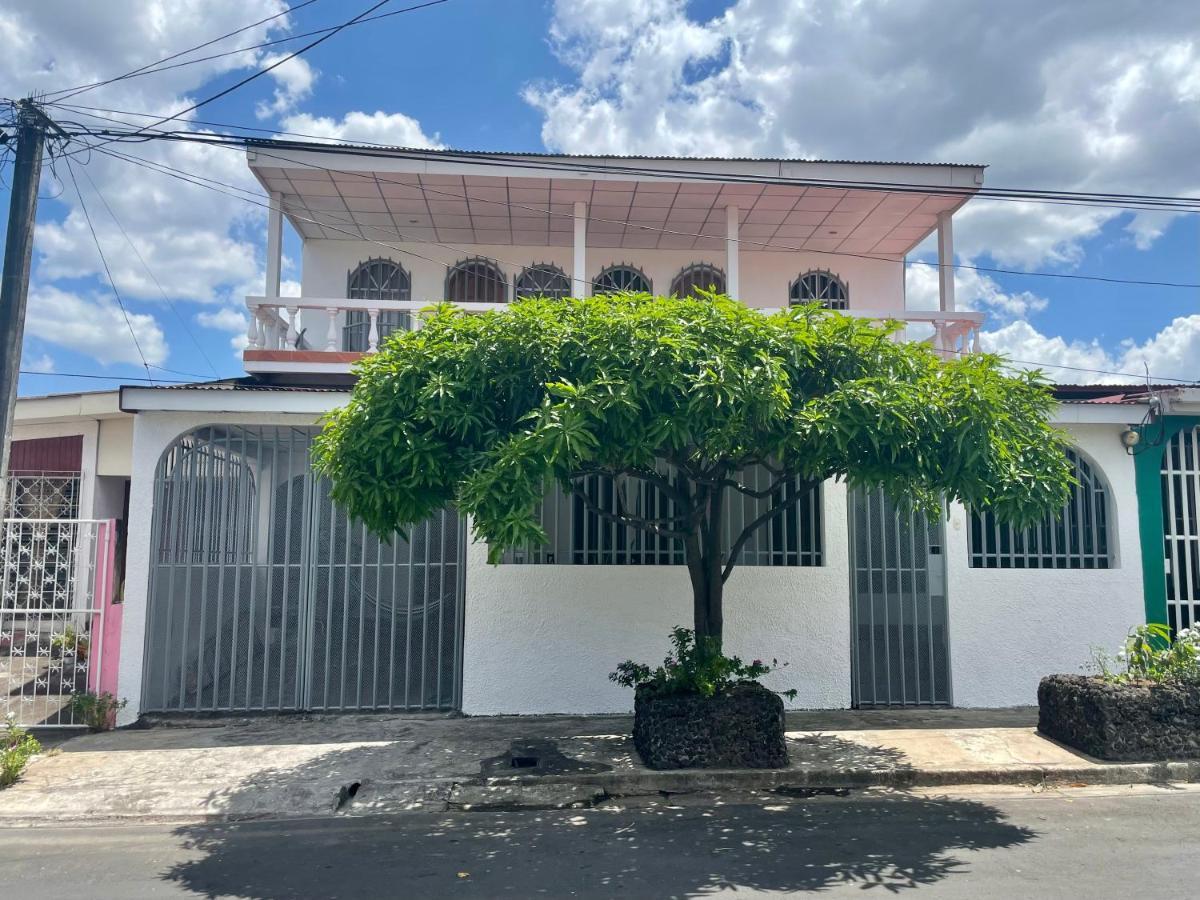 ماناجوا Casa Robles - Room Close To Airport #2 المظهر الخارجي الصورة